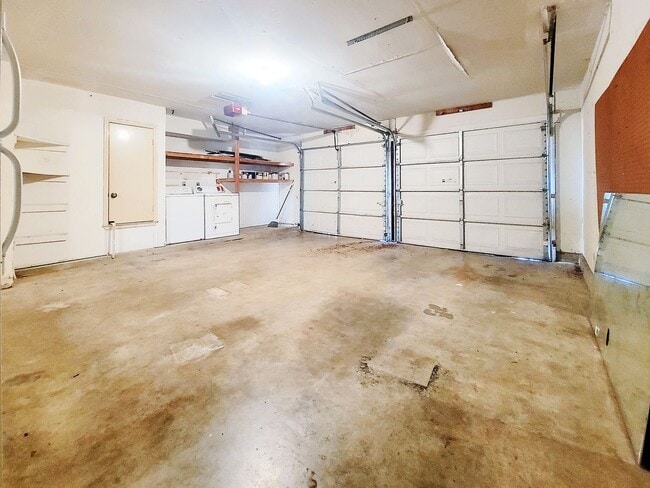 Building Photo - 8708 Coastal Dr