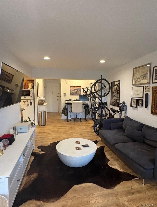 Building Photo - 55 Monroe Blvd