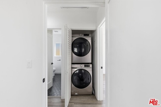 Building Photo - 6415 Madden Ave