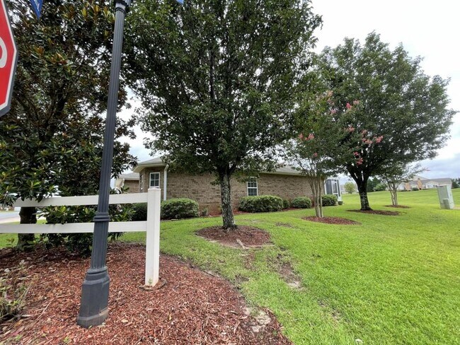 Building Photo - 200 S Houston Springs Blvd