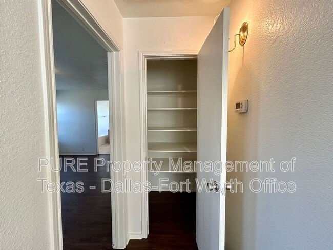 Building Photo - 1717 Wind Dancer Trail