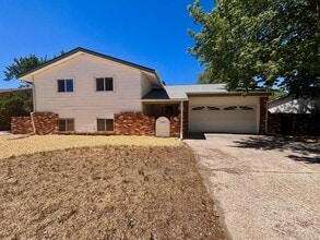 Building Photo - Spacious 4-Bedroom Home in Central Colorado Springs