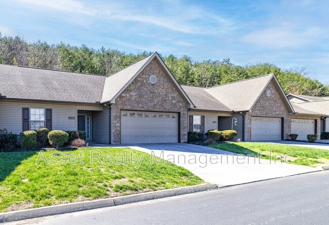 Building Photo - 5104 Cates Bend Way