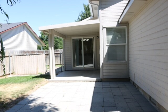 Building Photo - 16633 Sadie Ave