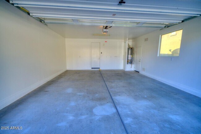 Building Photo - 3941 E Palo Verde St