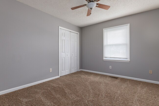 Building Photo - 123 Timberland Trce