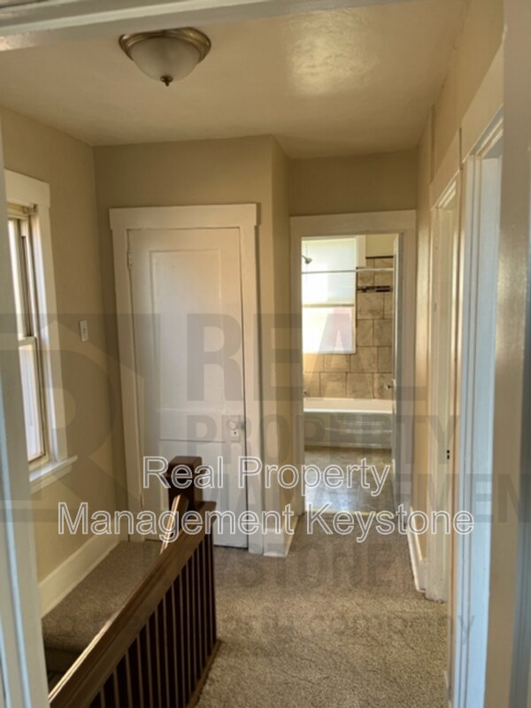 Building Photo - 33 Merritt Ave