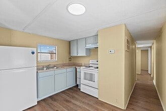 Building Photo - 3765 Burgaw Hwy