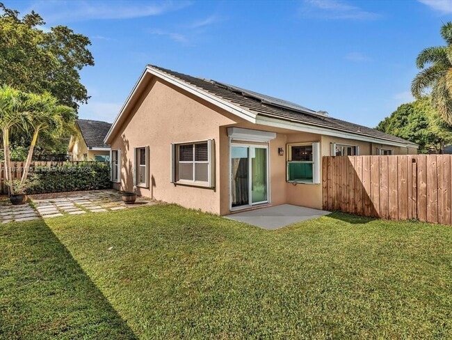 Building Photo - 2970 Myrtle Oak Cir