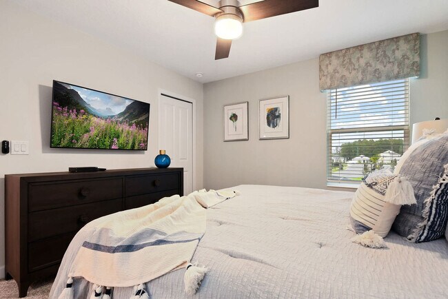 Building Photo - 2873 Bookmark Dr