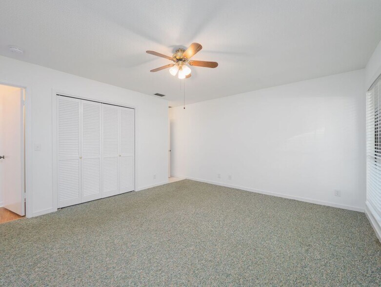 Building Photo - 731 Deer Run Villas