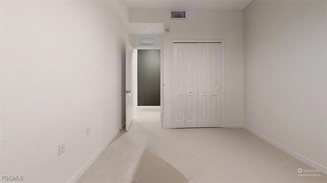 Building Photo - 15375 Grn Acrs Ave