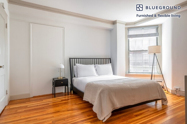 Building Photo - 1284 Beacon St