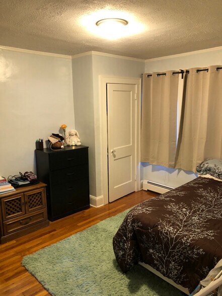 Building Photo - 29 Lynde St