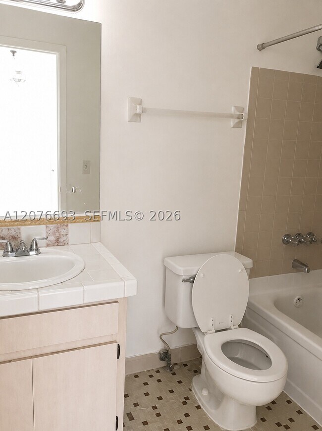 Building Photo - 15401 SW 81st Cir Ln
