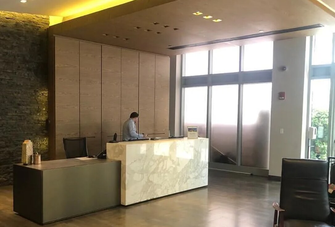 Building Photo - 3250 NE 1st Ave