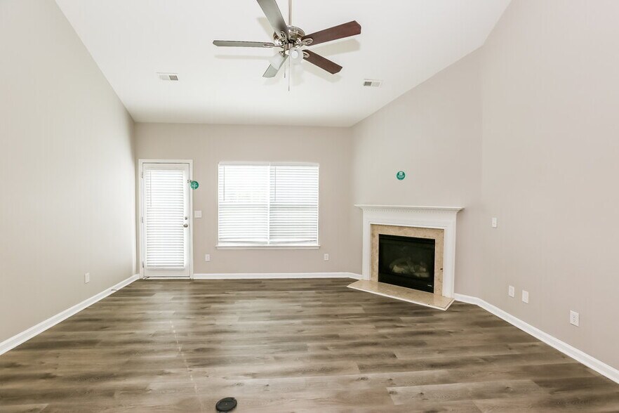 Building Photo - 1413 Moss Creek Dr