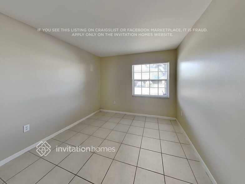 Building Photo - 3180 NW 122nd Ave