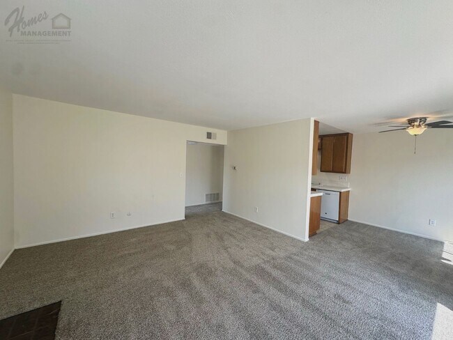 Building Photo - Homes Management - 1bd/1ba Vermont Villas ...