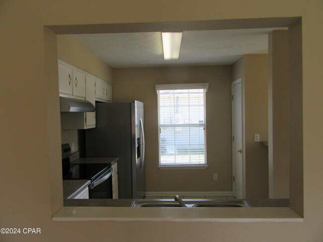 Building Photo - 1601 Louisiana Ave