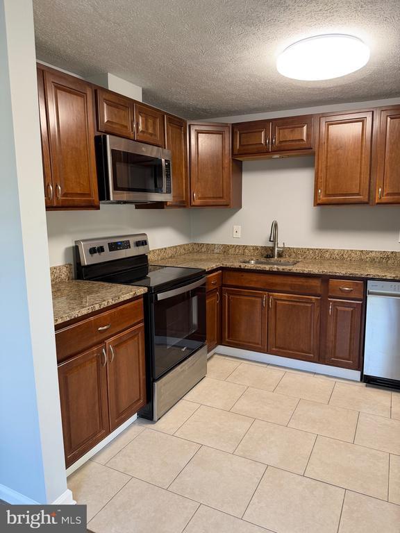 Building Photo - 6554 MacBeth Way