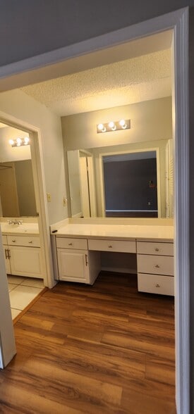 Building Photo - 500 Wichita Ave