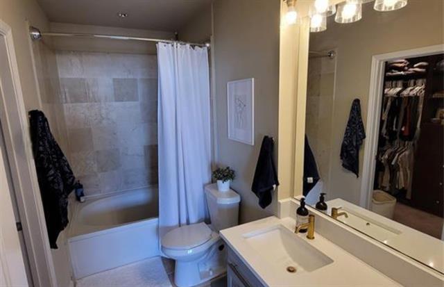 Building Photo - 3225 Turtle Creek Blvd Blvd