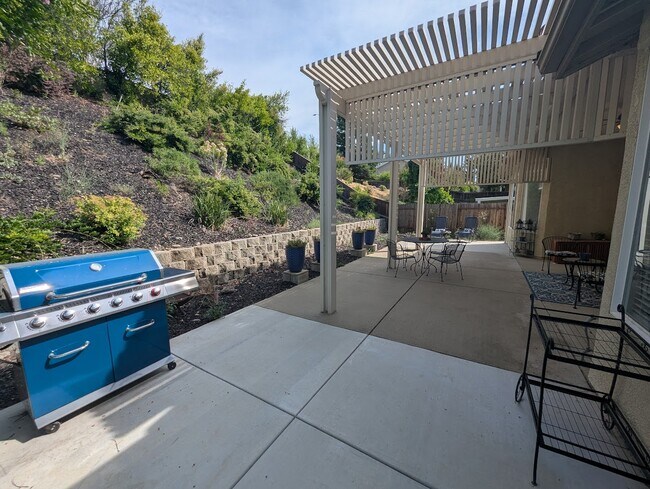 Building Photo - 4087 Coldwater Dr