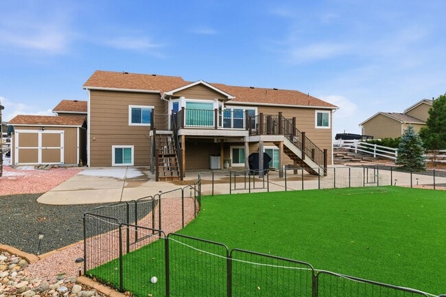 Building Photo - Woodman Hills 4 bdrm rancher