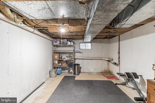 Building Photo - 48 Stonehurst Ct