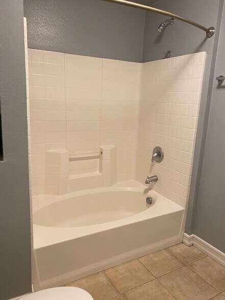 Building Photo - 1480 Broadway