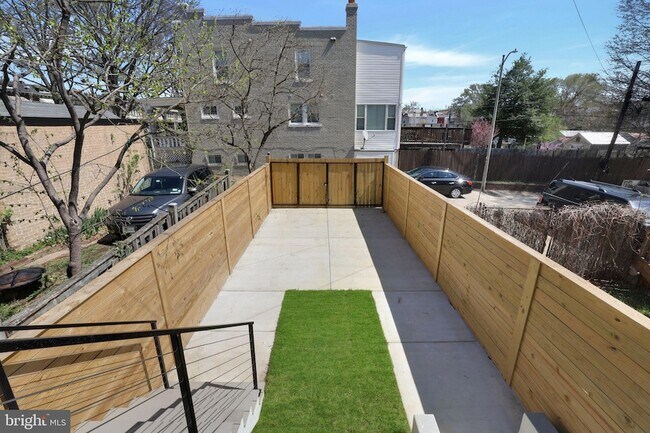 Building Photo - 5333 5th St NW