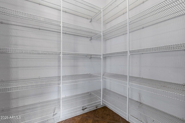 Building Photo - 9444 W Hubbell St