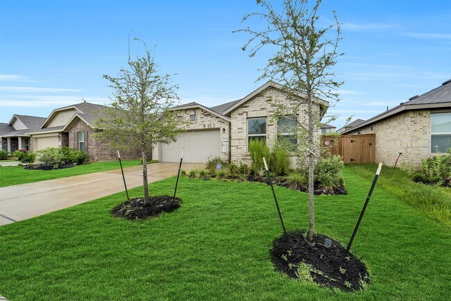 Building Photo - 27110 Breakaway Ln