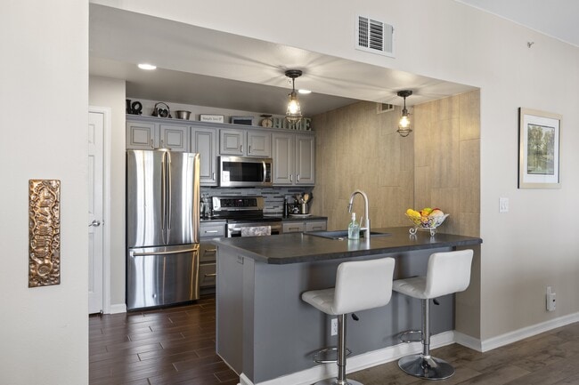 Building Photo - 12762 Ironstone Way