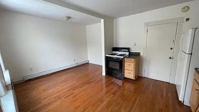 Building Photo - 428 2nd St