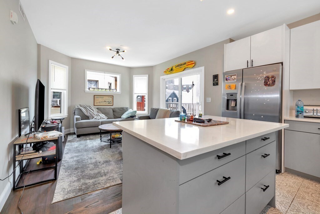 Building Photo - 774 Columbia Rd