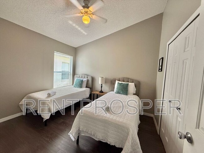 Building Photo - 600 Eagle Pointe S