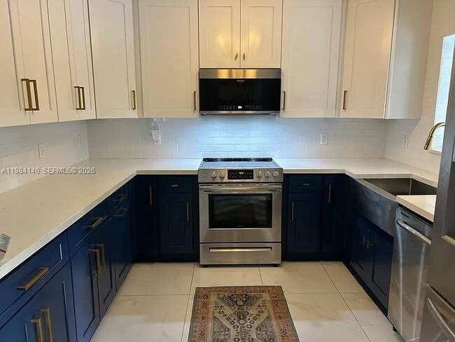 Building Photo - 16231 SW 99th Ct