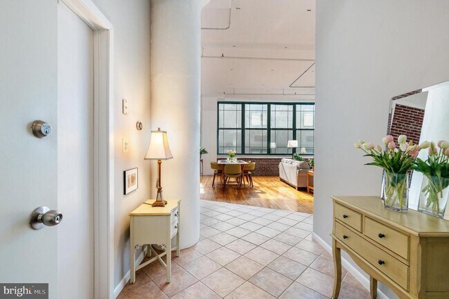 Building Photo - 314 N 12th St
