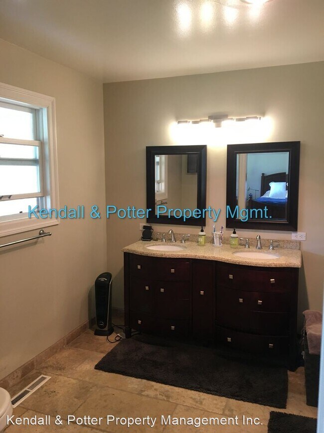 Building Photo - 3 br, 3 bath House - 2000 Cox Rd.