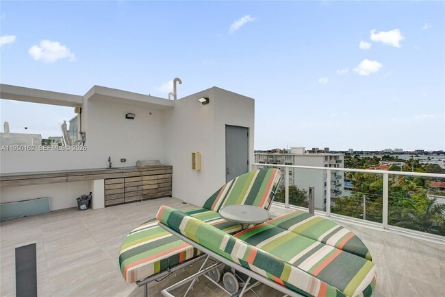 Building Photo - 1170 101st St