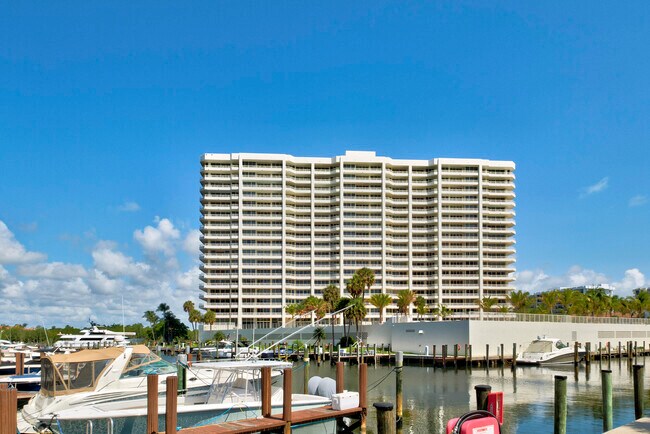 Building Photo - 4201 N Ocean Blvd