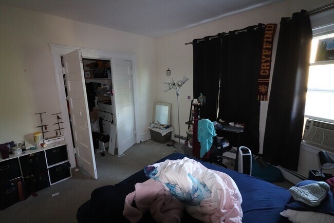 Building Photo - 40 Atherton Rd