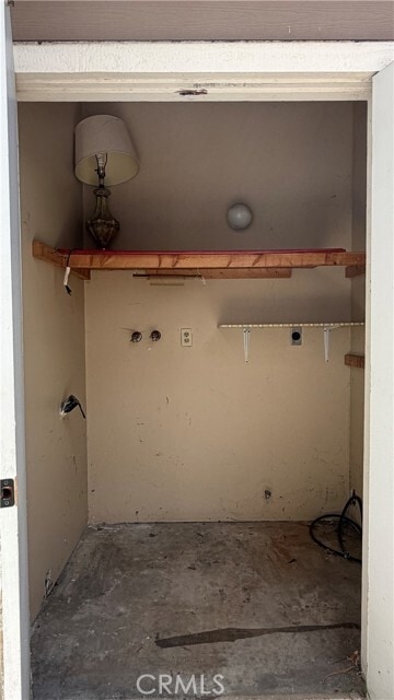 Building Photo - 20 Lakepines