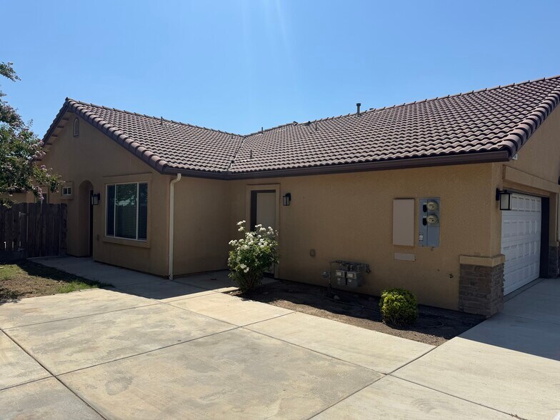 Building Photo - 244 Burrel Dr
