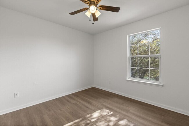 Building Photo - 2110 Nogales Trail