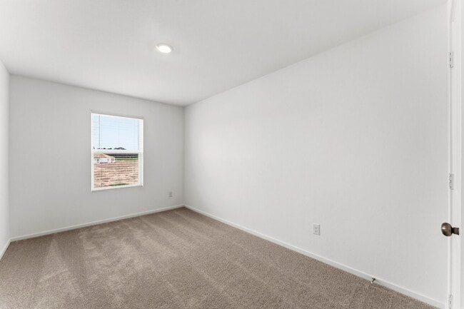 Building Photo - 6213 Alder Crk Dr