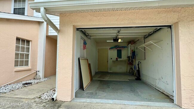 Building Photo - 145 Escambia Ln