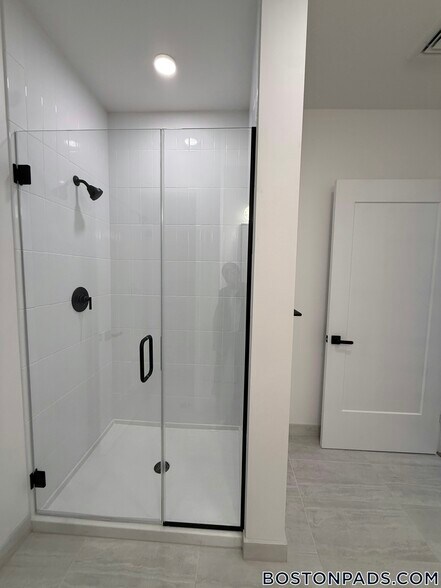 Building Photo - 199 Gardner St